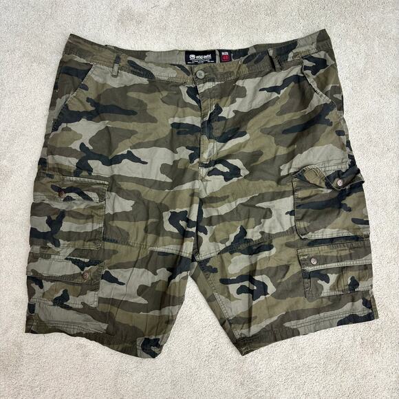 Ecko Unltd Army Green Camo Utility Cargo Shorts Men's Size 48 - Picture 1 of 7